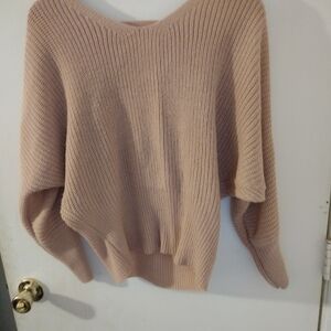 Elegant V-Neck Sweater in Soft Beige